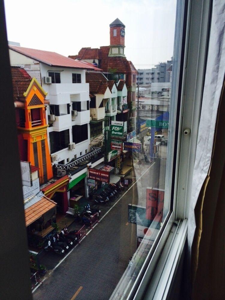 Ash Lodge Patong Bagian luar foto