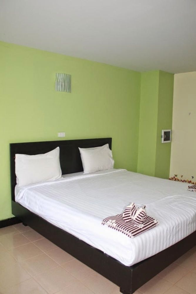Ash Lodge Patong Bagian luar foto
